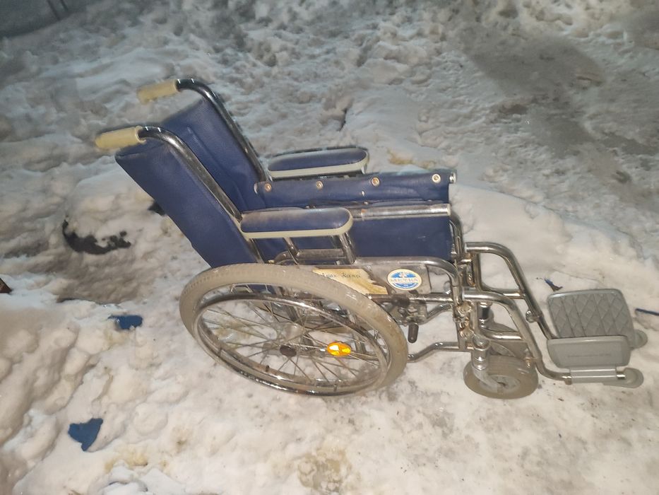 Инвалидная коляска