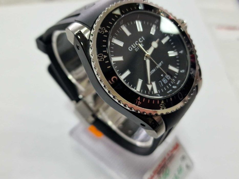 Часовник Gucci Dive 136.2 Men's Watch 45mm