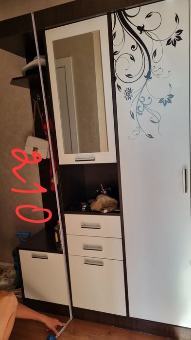 Продаётся шкаф в прихожую