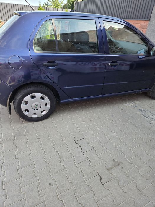 Vând Skoda Fabia