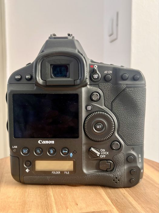 canon 1dx mark ii second hand si noi de vanzare • Anunturi • OLX.ro
