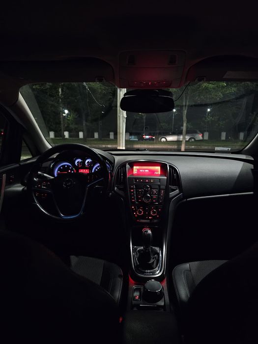 Opel Astra j  1.7  Dtr 125hp