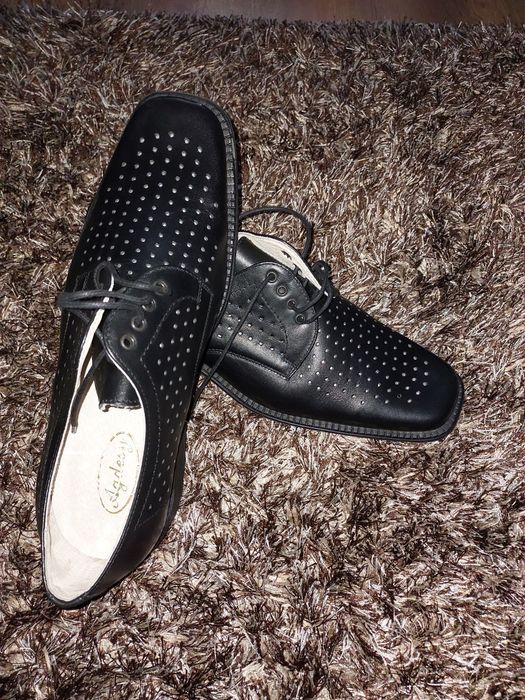 Pantofi piele noi