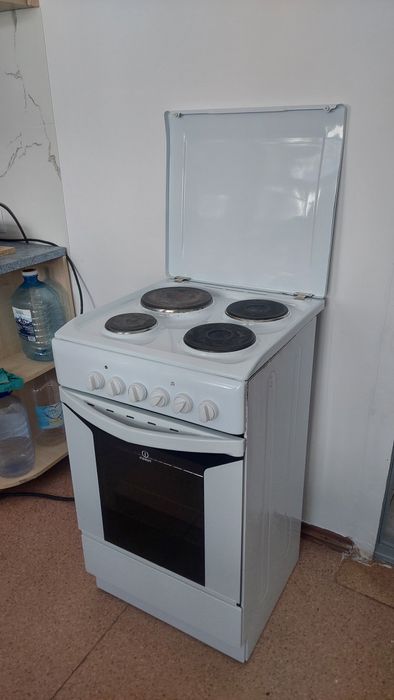 Продам электроплиту