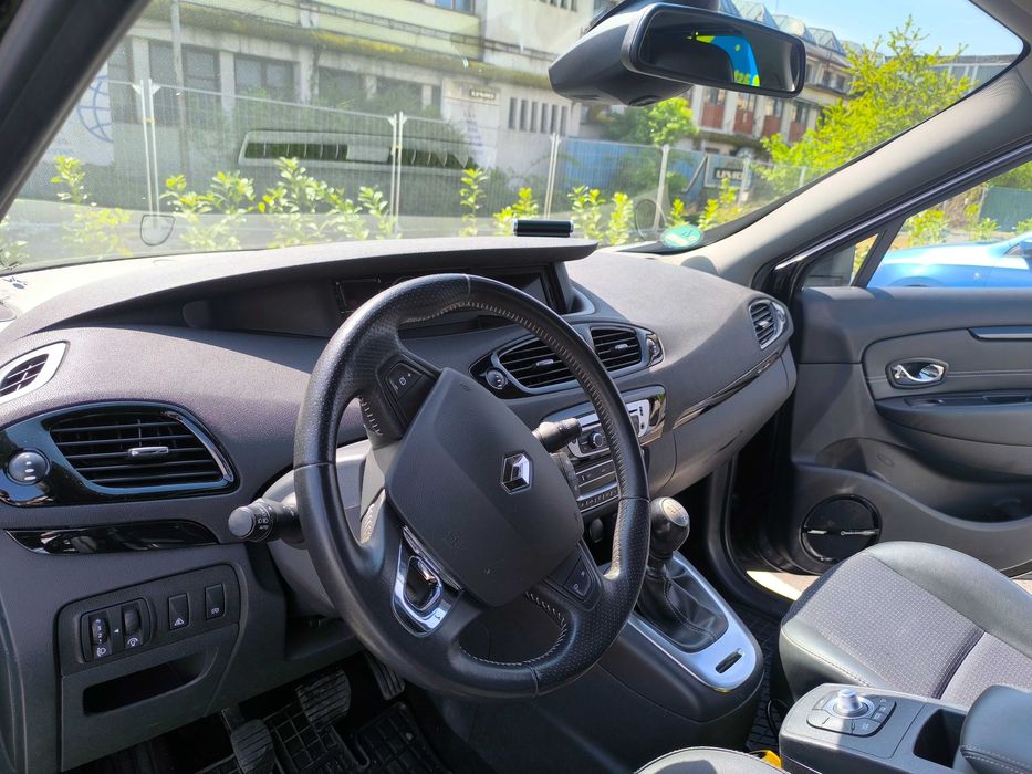 Renault Grand Scenic BOSE