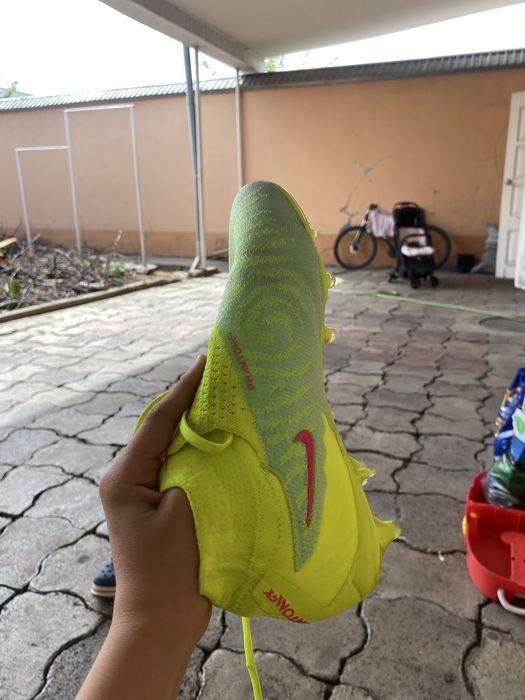 Продам бутсы одевал 1 раз 38 размер