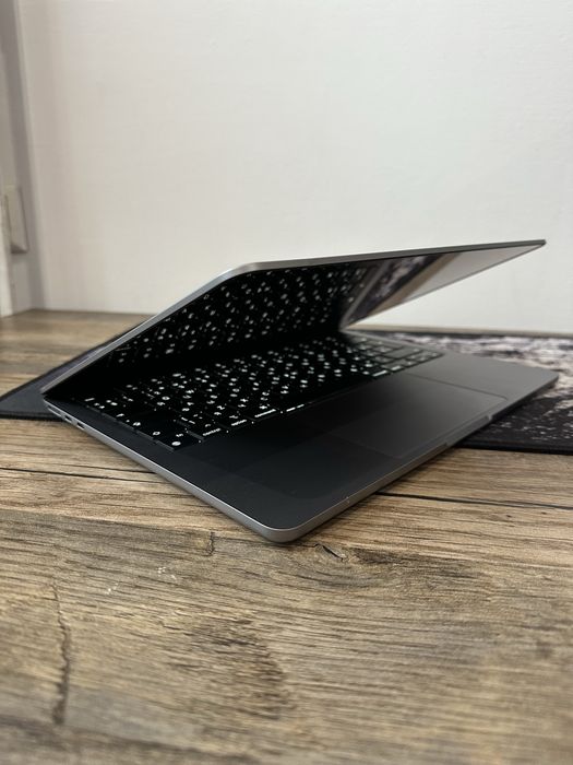 Macbook Air M2 8/256 EAC