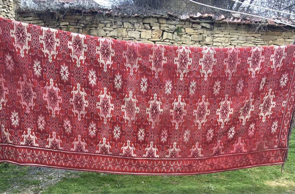 Килими 40 лева  брой