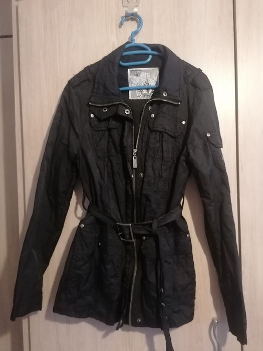 Дамско пролетно якенце с коланче