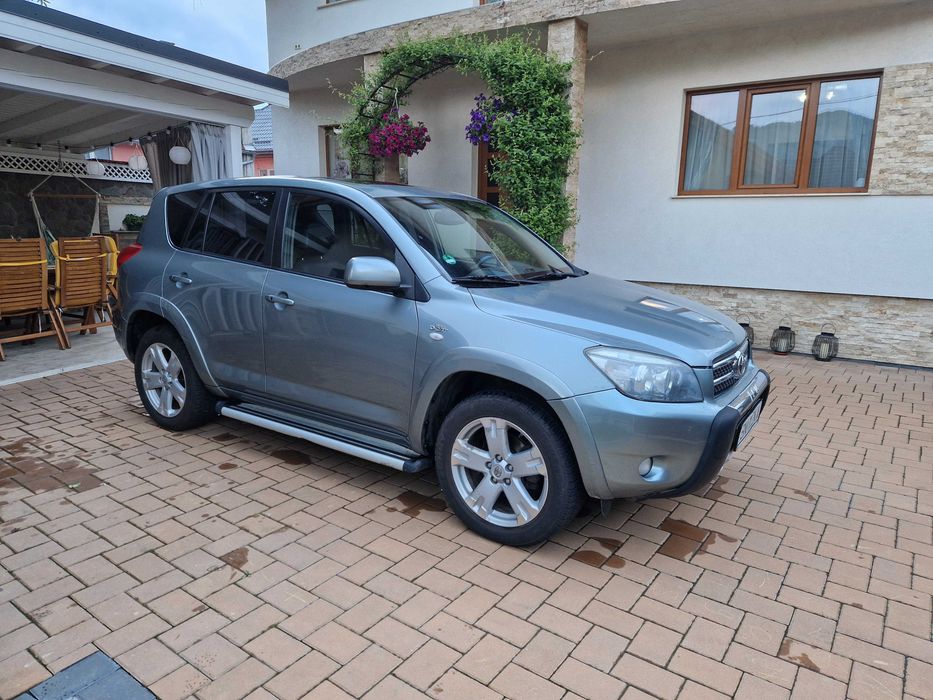 Vând Toyota Rav 4 2007