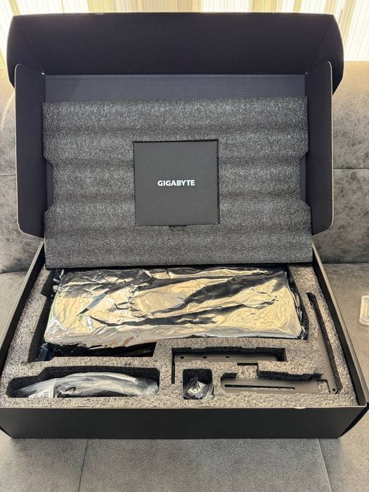 Видеокарта RTX 4080 super