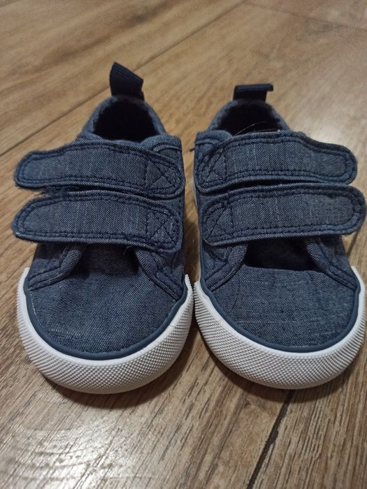 Детски обувки на H&M
