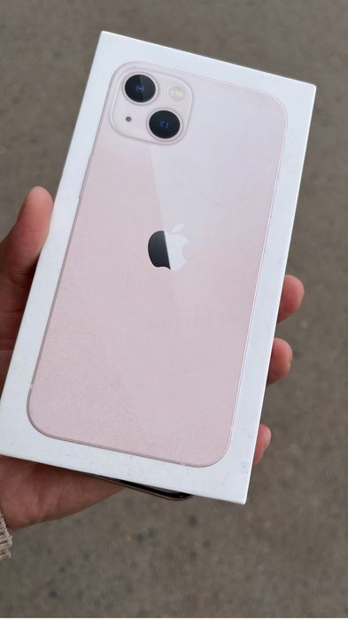 Продам айфон 13