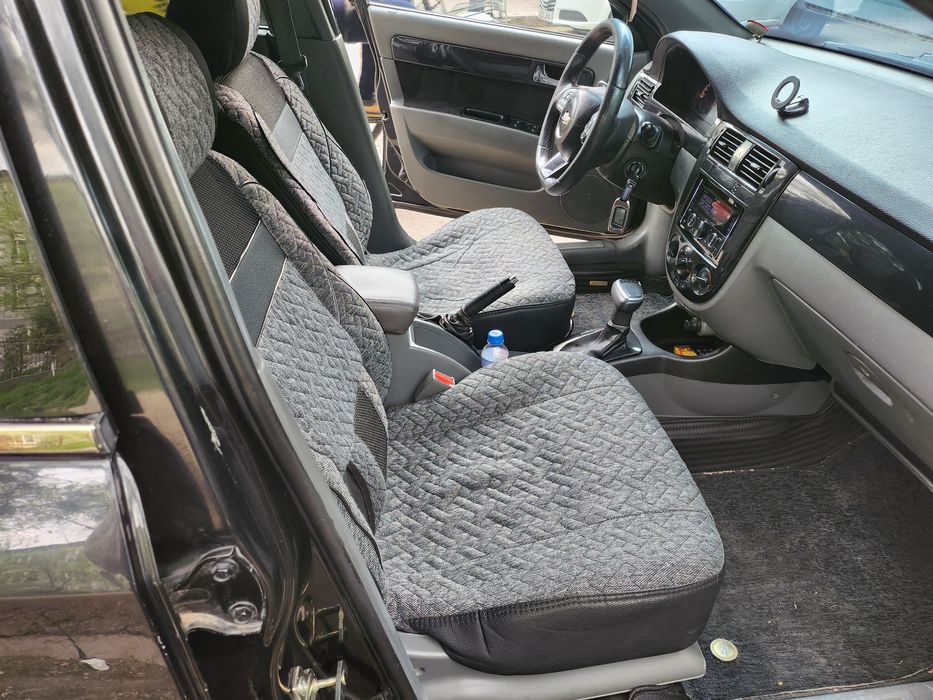 Срочно недорого Lacetti-3поз АФТОМАТ. 2011 г. Метан. Полный наварот.