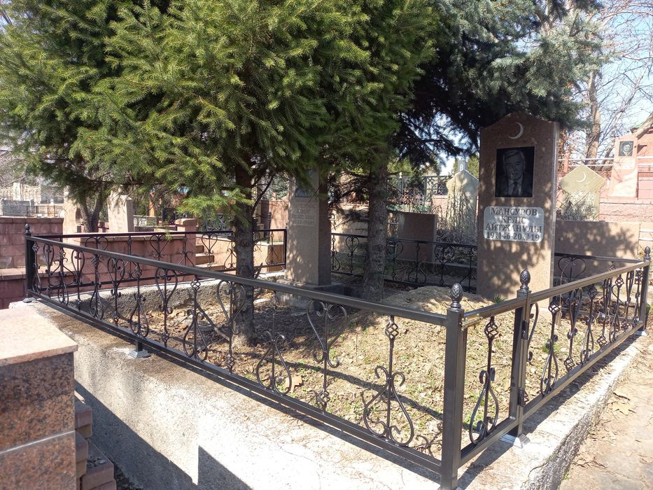 Оградки на могилу