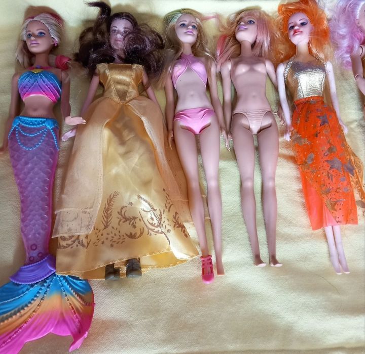Păpuși Barbie lot 33buc.