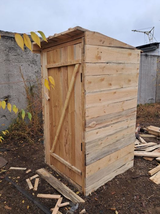 Продам уличные туалеты