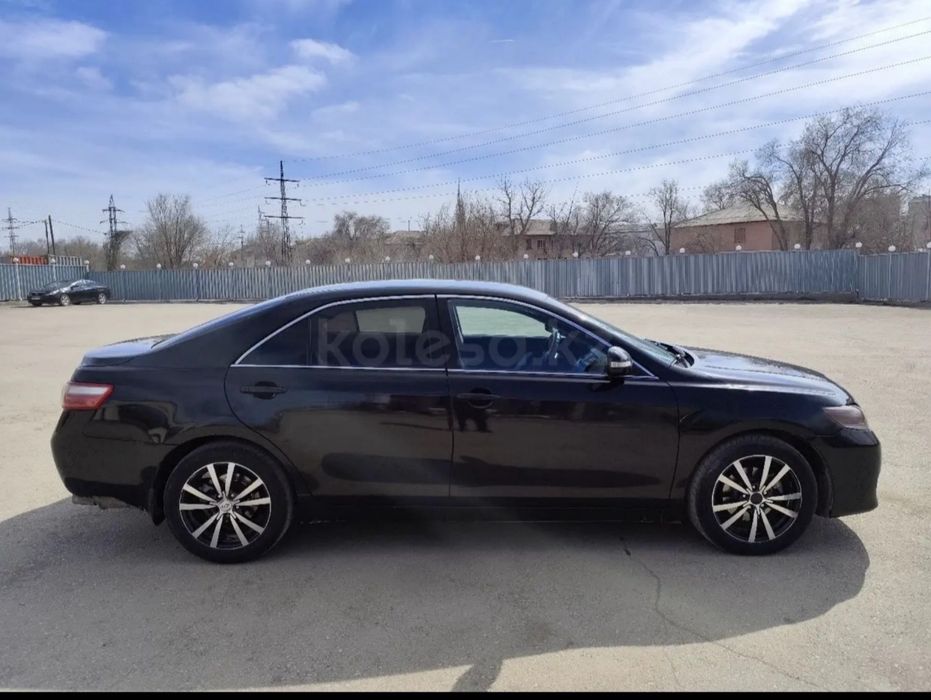 Продам диски с шинай 215/55/17