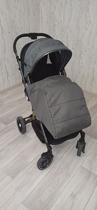 Коляска и велосипед