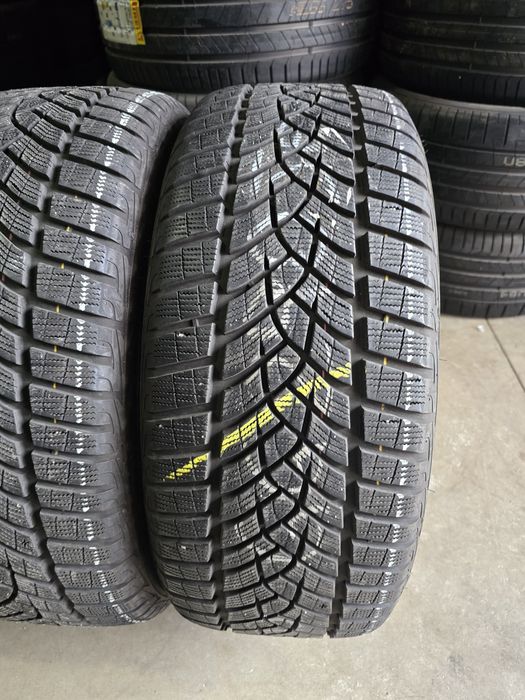 255/45/20 GOODYEAR 4бр