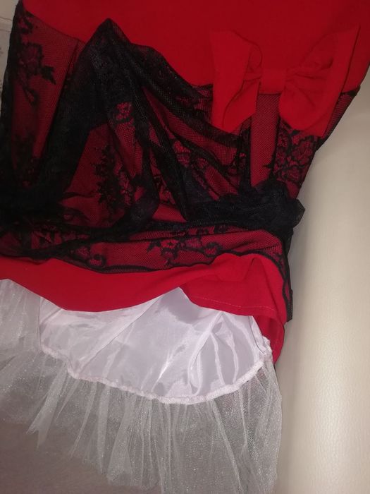 Рокли, официални, за повод, кръщене, сватба и др.