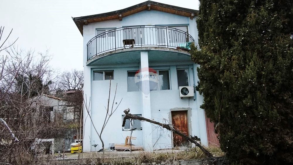 Градска къща,гр.Варна,м-т Св. Никола ТЕ