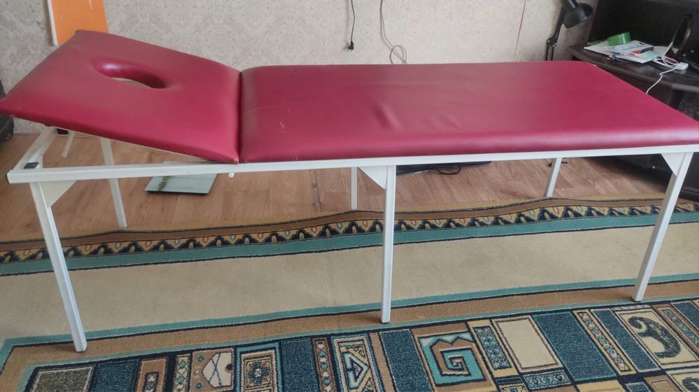 Кушетка для массажа