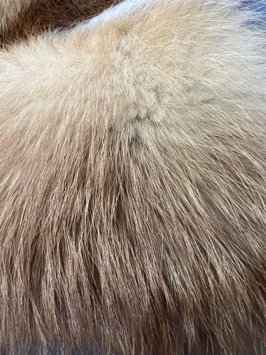 Шуба лисья натуральная