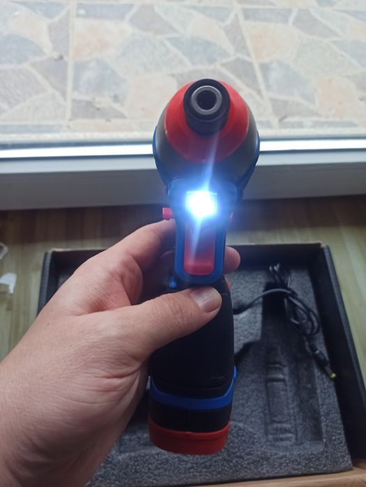 Autofiletanta cu impact, brushless, li-ion 16.8V 2000mAh