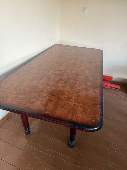 Стол и стулья (10штук)