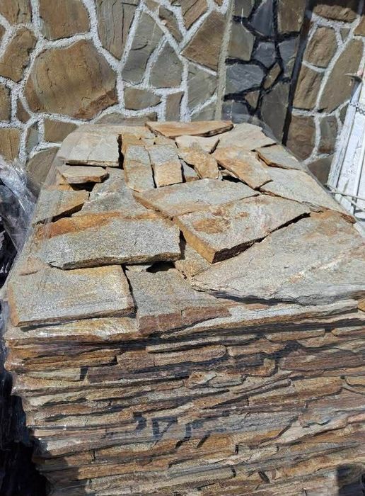 Piatră natural de munte montam transportam în toată țara ce-a mai buna calitate