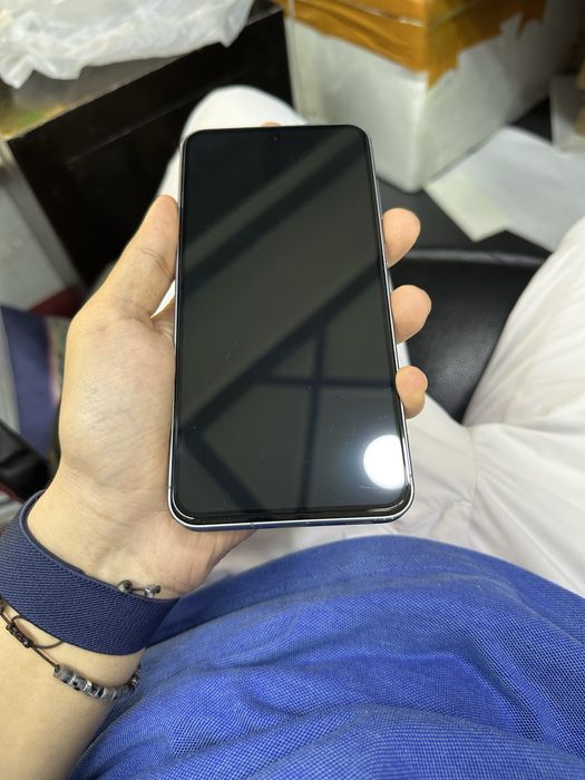 Samsung A56 black 8/256gb ideal karobkasi bor