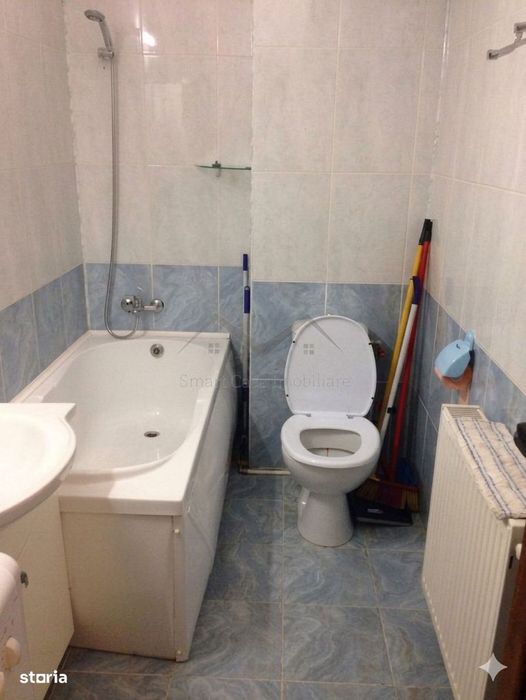 Apartament 2 camere pacurari bloc 2008