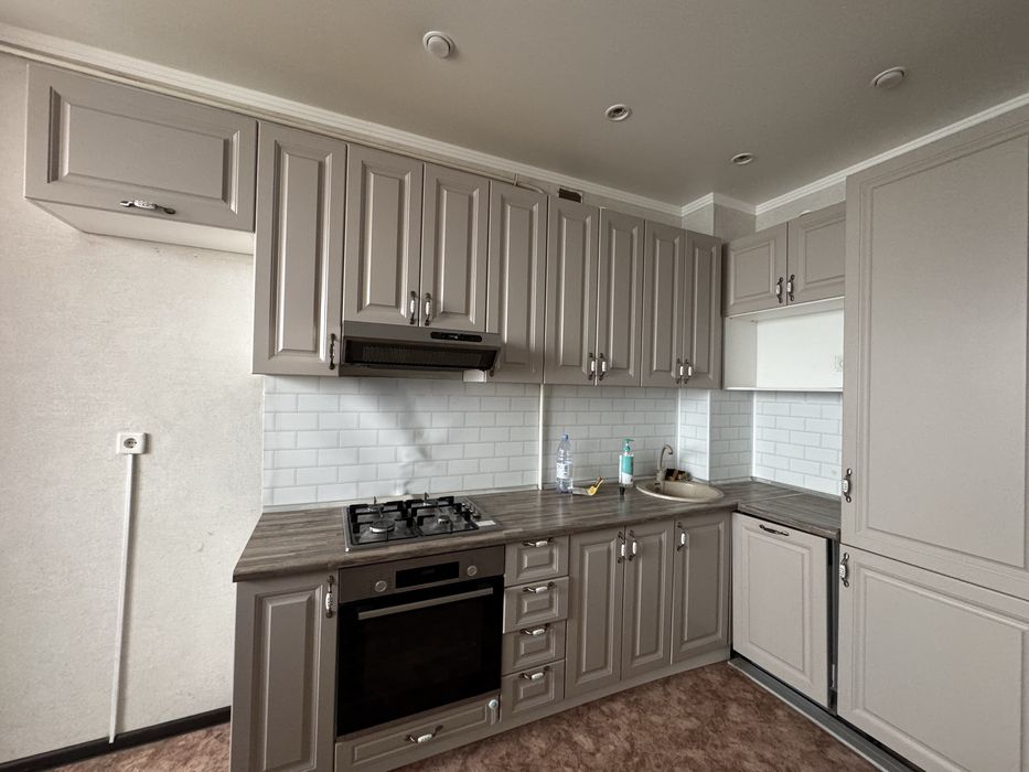 Срочно продам кухонный гарнитур