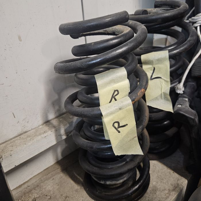 Амортизаторы с пружинами на 4runner 285