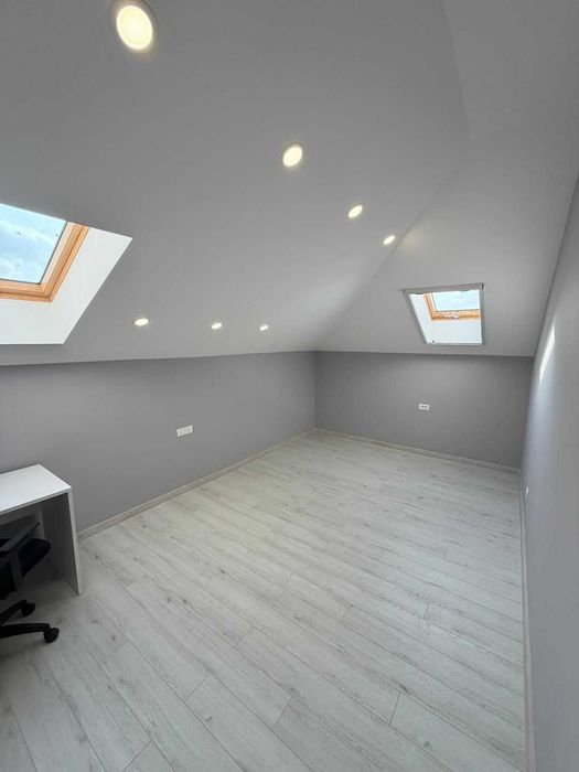 VÂND Apartament 2 camere Dumbrăvița