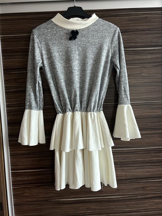 Дамски зимни рокли