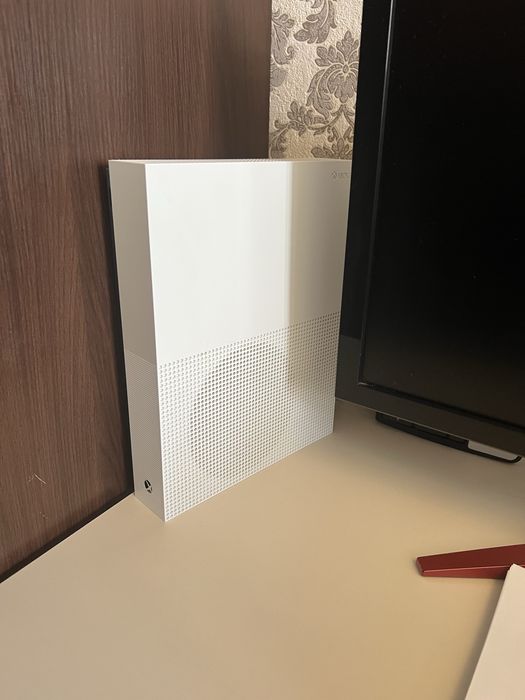Xbox one S all digital 1tb