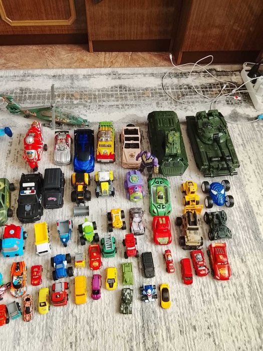 Продам детские игрушки