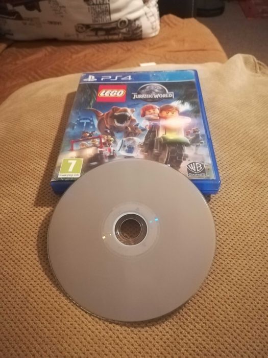 Продавам игри за Плейстейшън 4