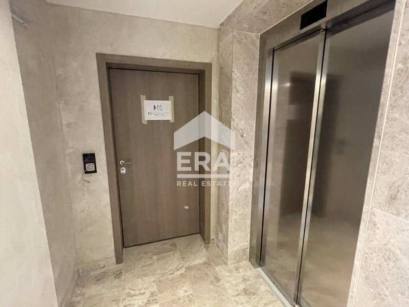 ERA Тера предлага за продажба тристаен апартамент в новостроящ се затв