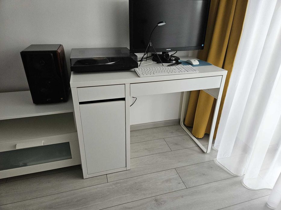 Comode TV BRIMNES + birou Micke IKEA