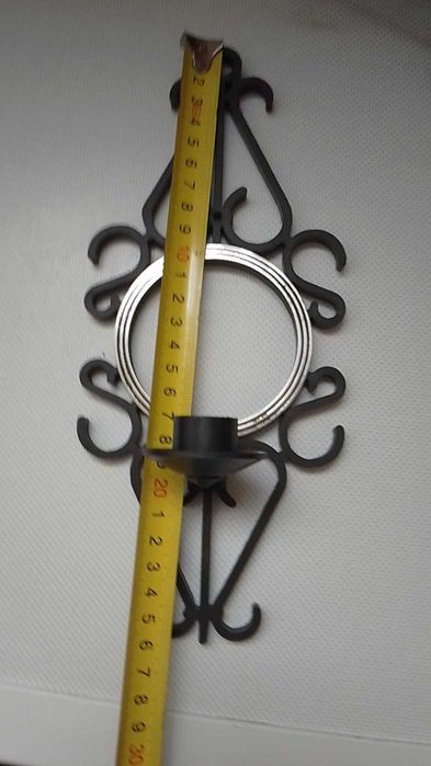 Стенен часовник --