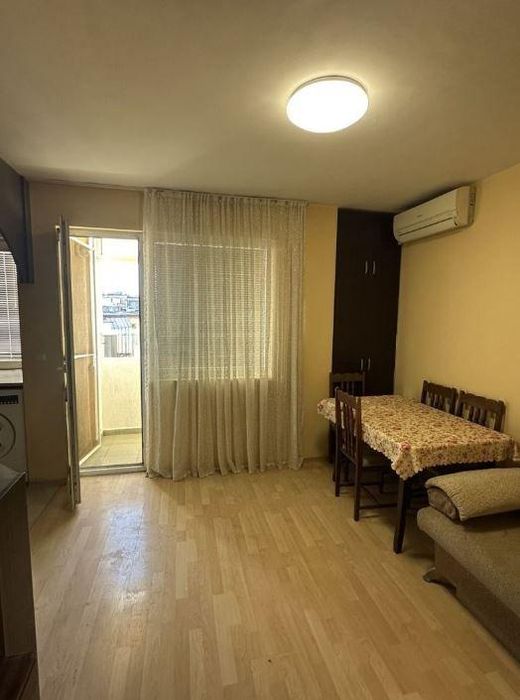 Дава се под наем Двустаен апартамент в Варна, Трошево - 55 кв.м за 388.62 € - Снимка #1