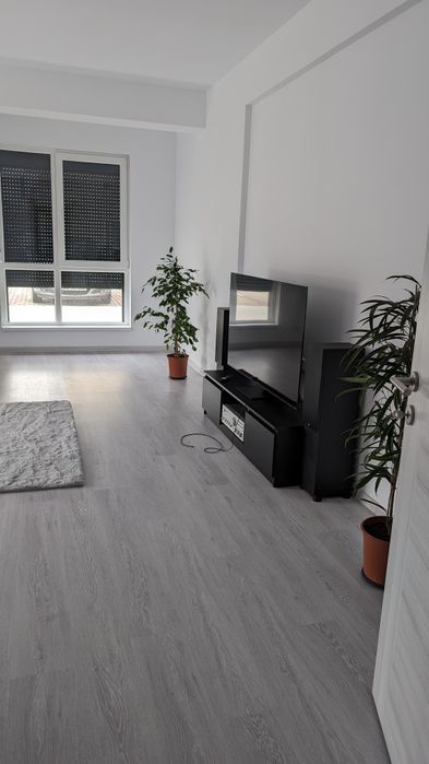 Închiriez garsonieră in Sector 4