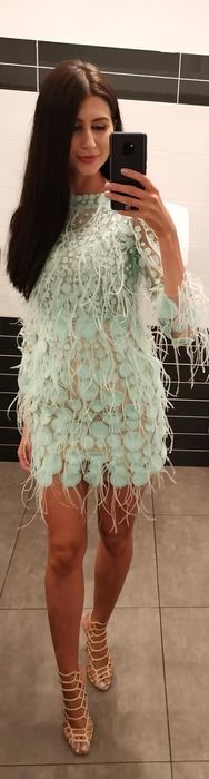 Rochie Balizza cu pene, de inchiriat(nu Rhea Costa, Cristallini,Manuri