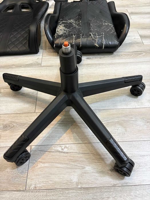 Игровое кресло, компьютерное кресло