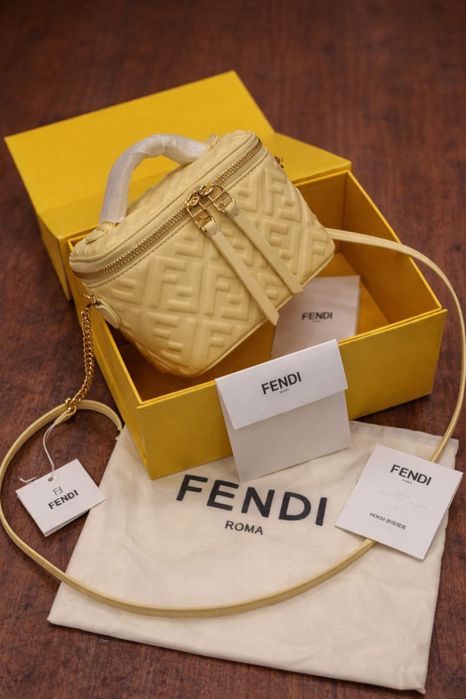 Geanta FENDI din piele