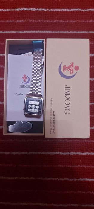 Продам спортивные часы