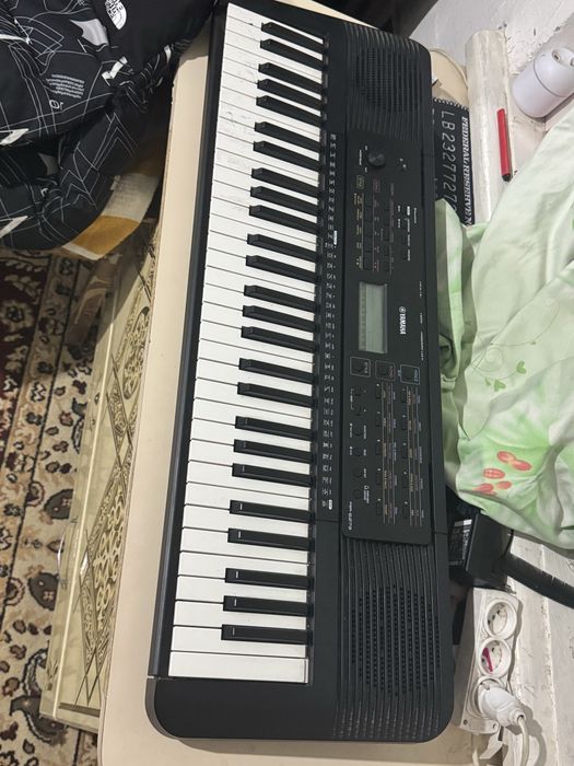 Yamaha e273 pionino